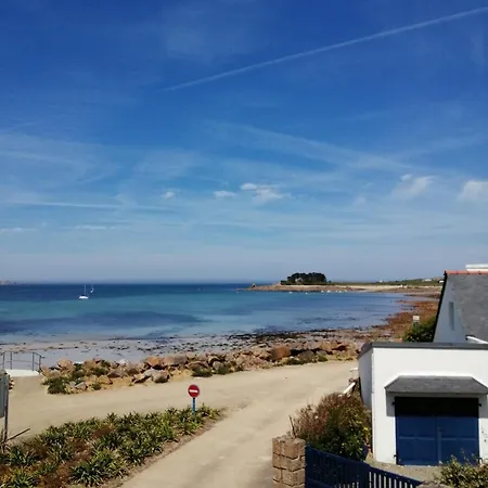 Holiday home Abord- Vue Sur Mer, Baie De Morlaix, Grande Maison, Ecole De Voile A 100m Plougasnou